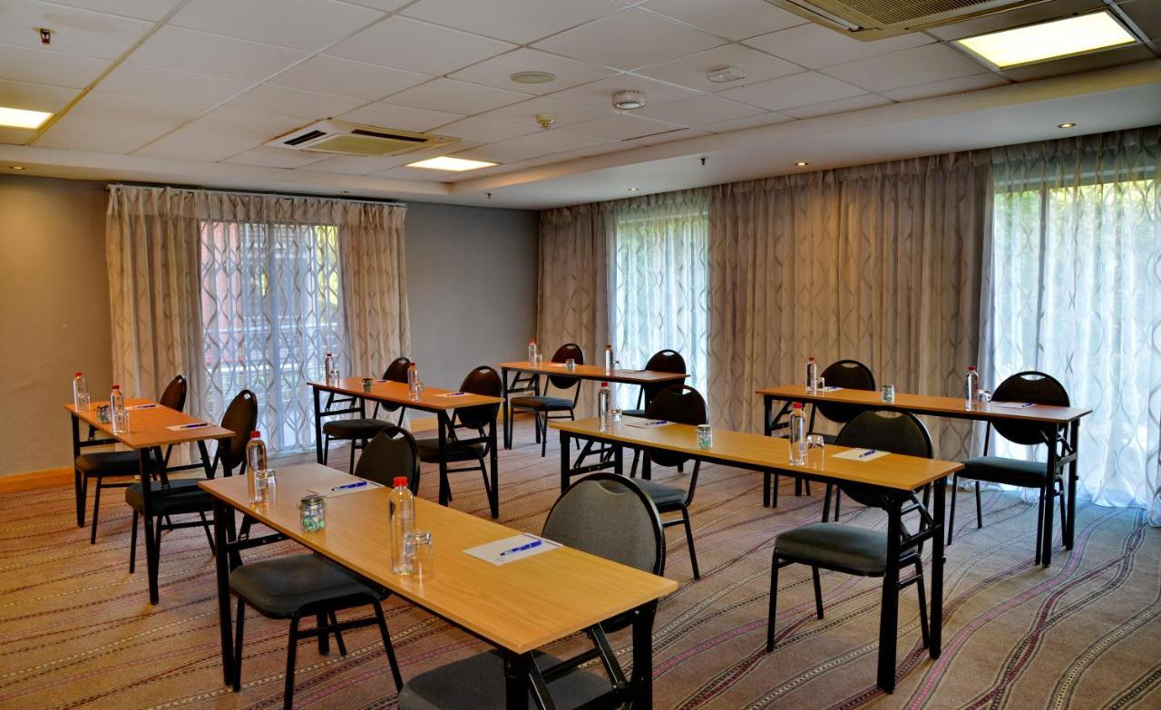 Anew Hotel Roodepoort Johannesburg Экстерьер фото